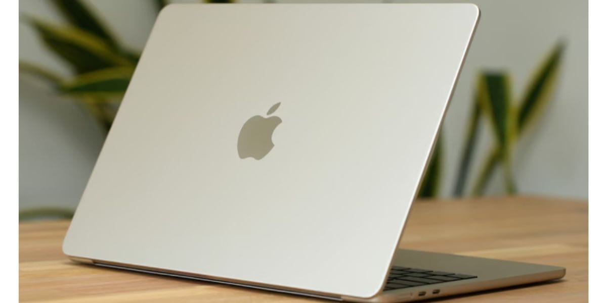 MacBook Air M5 Deal: Vijay Sales Offering It Under 1 Lakh