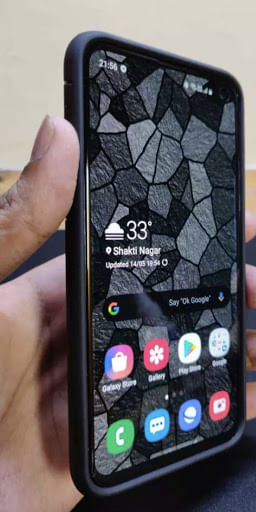 Samsung Galaxy S10e Display
