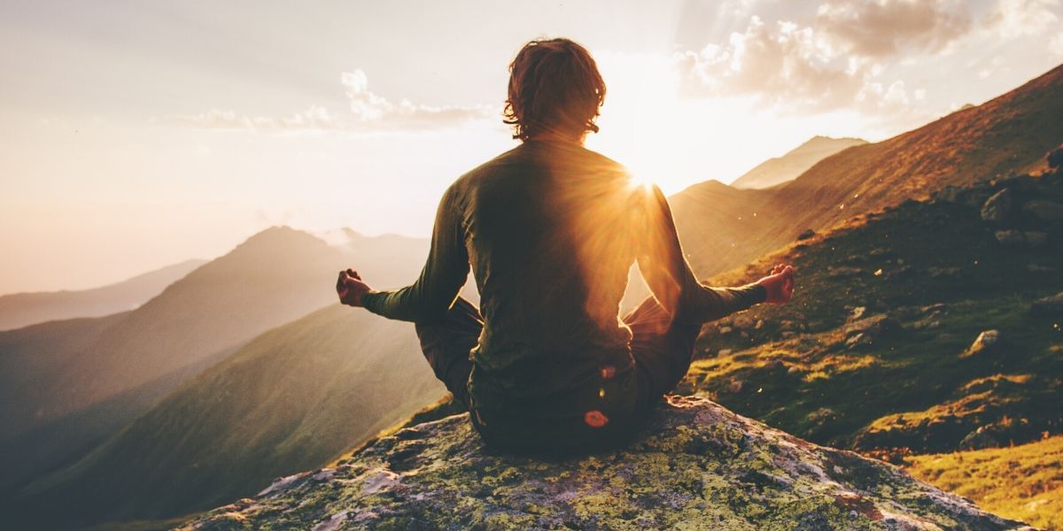 Top 5 Meditation Apps To Keep You Calm During These Tough Times!