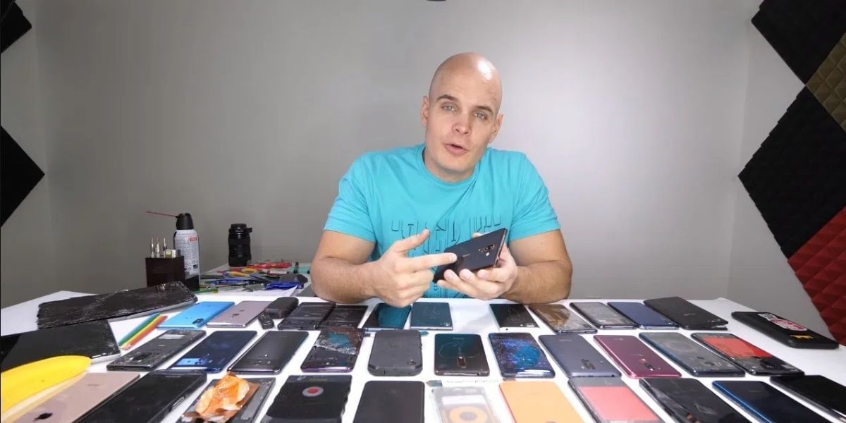 JerryRigEverything