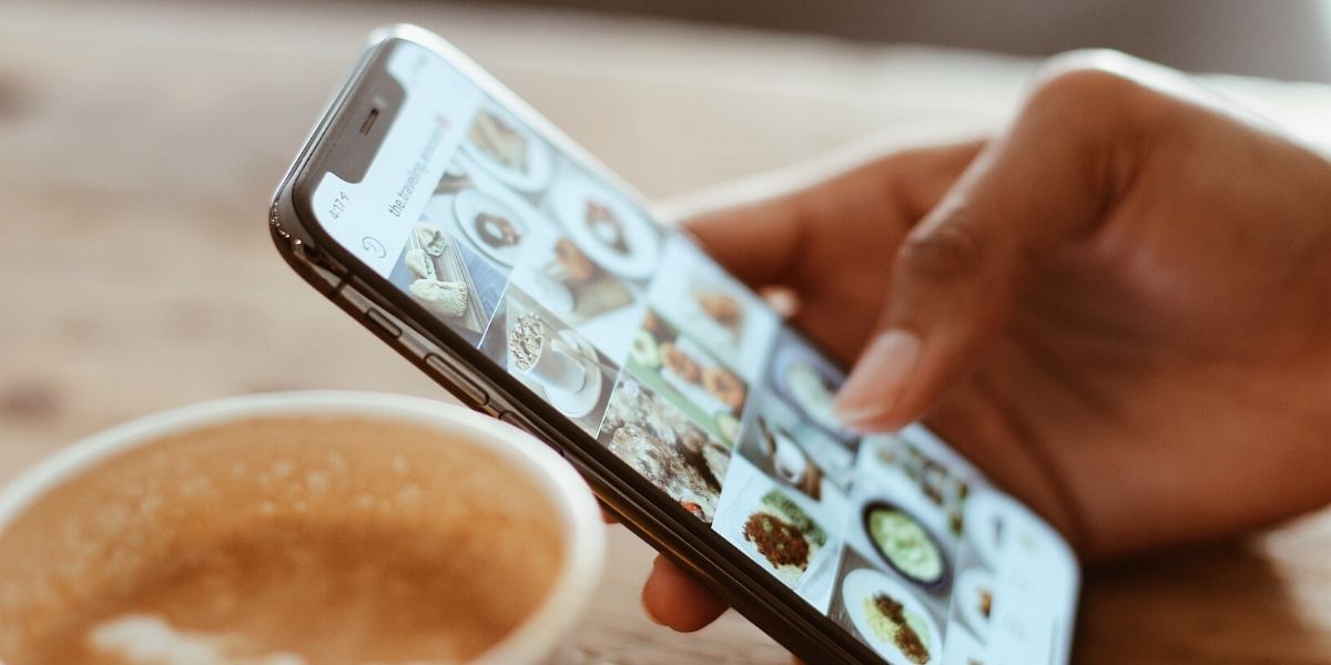 Best Small Smartphones That You Can Hold Comfortably