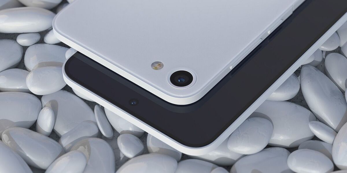 Microsoft Surface Solo Renders Leaked