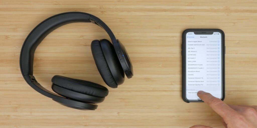 noise cancelling headphones