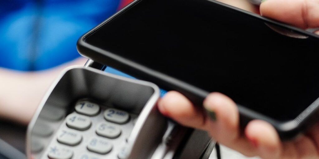 retailers to Sell Old Mobile Phone