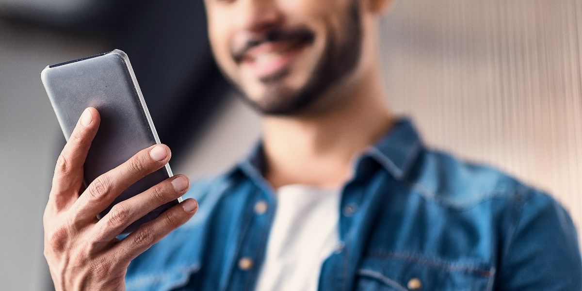 When Is The Best Time To Sell Your Old Mobile Phone?