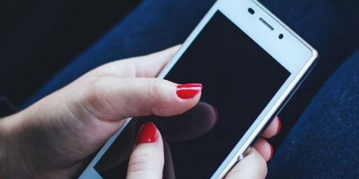 Indian Smartphone Market Declined By Almost 2% In 2020