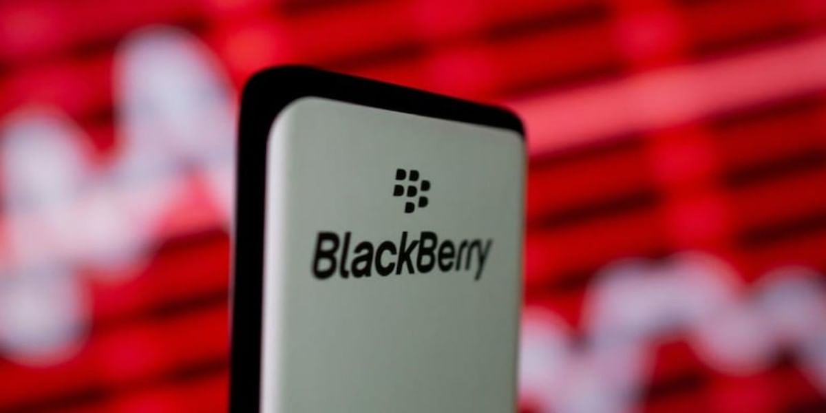 BlackBerry 5G Phone Could Make A Comeback; Hints Onward Mobility Program