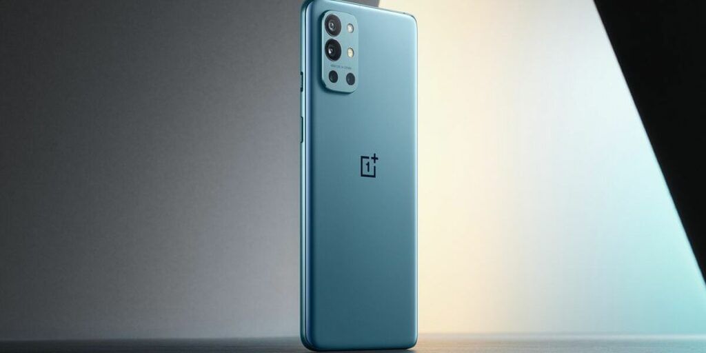 OnePlus 9R Back Panel Design