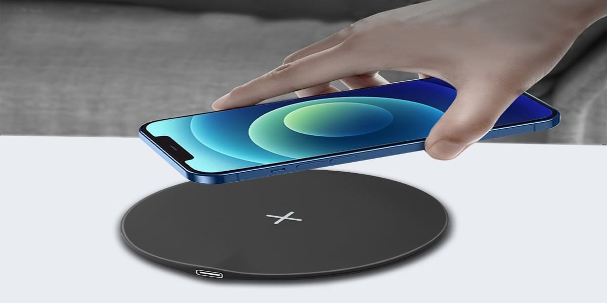 Stuffcool WC630 15W Wireless Charger with 18W Adapter Launched in India
