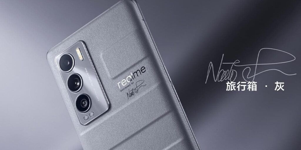 REALME GT MASTER EDITION POSTER