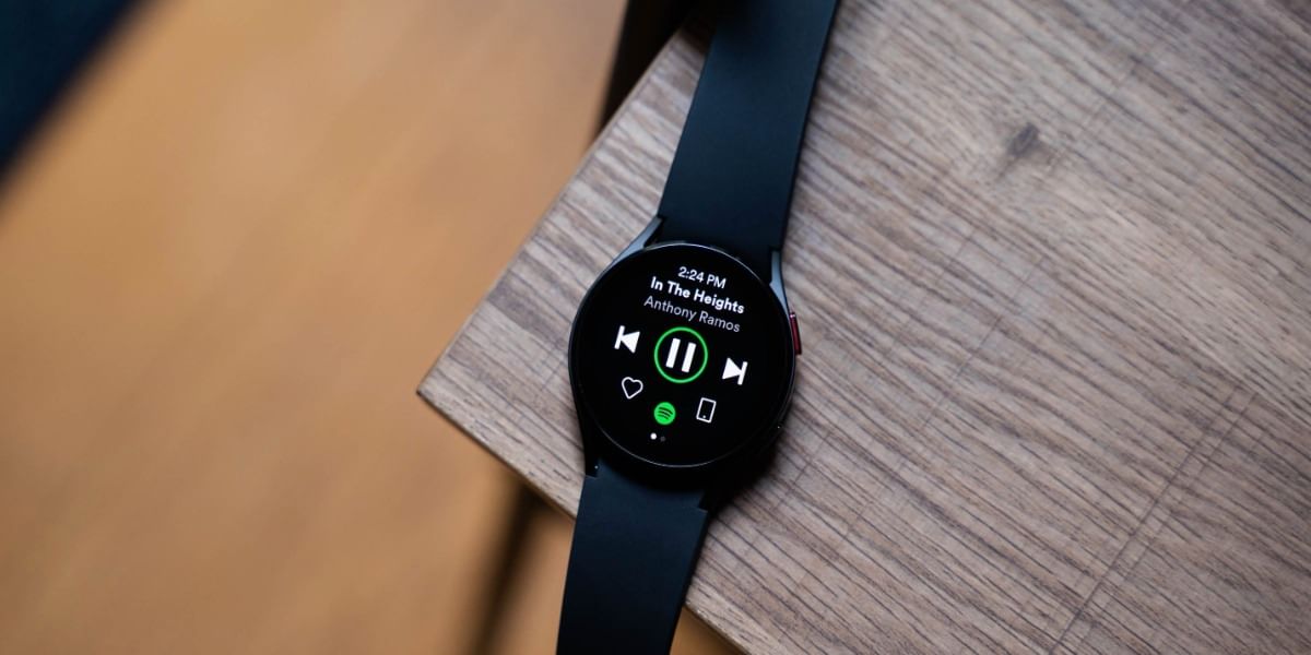 Spotify Updates its Wear OS UI: Users can Now Download Songs, Podcasts