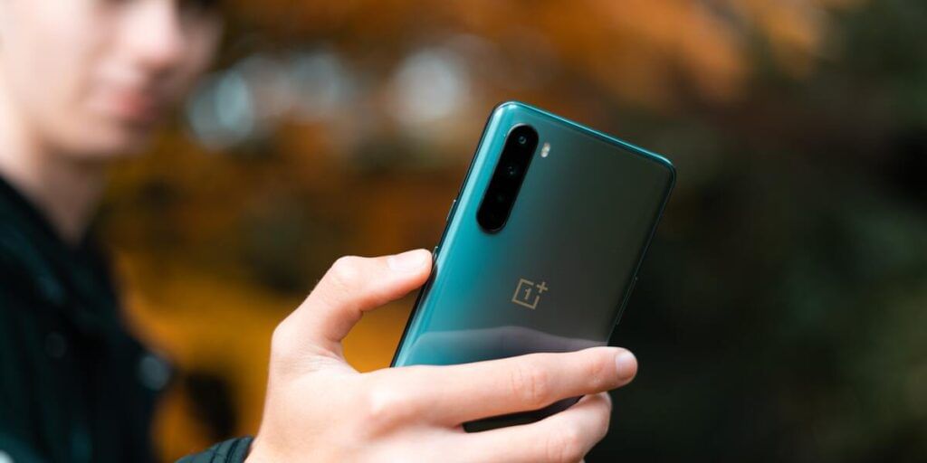 International Men's day 2021 Gift: OnePlus 9R