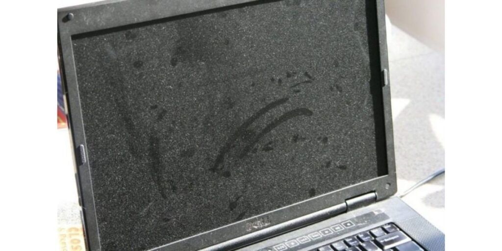 clean your laptop