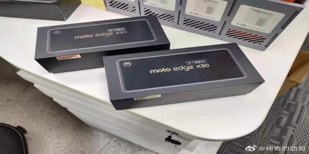 https://s3b.cashify.in/gpro/uploads/2022/01/21133053/Moto-Edge-X30-Under-Display-Camera-1024x512.jpg