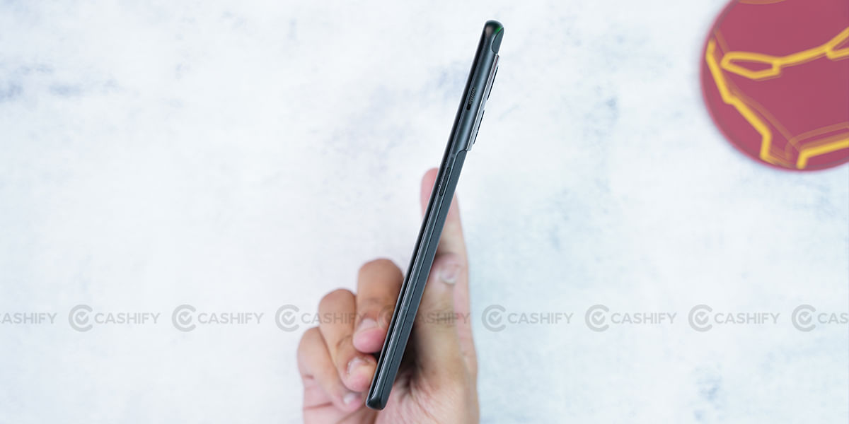 OnePlus 10 Pro right side