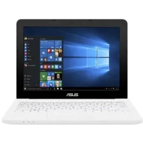 Asus Eeebook E202Sa Fd0012T Netbook Celeron Dual Core 2 Gb 500 Gb Windows 10 Front