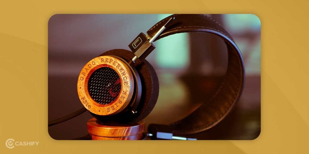 types of headphone