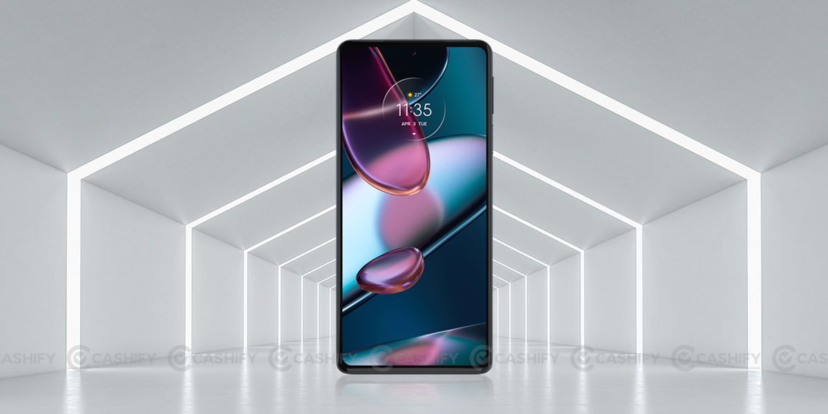 Moto Edge 30 Pro Display