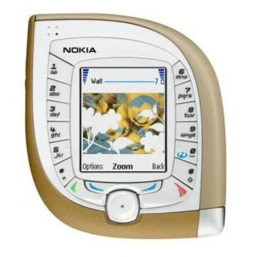Nokia 7610 Front