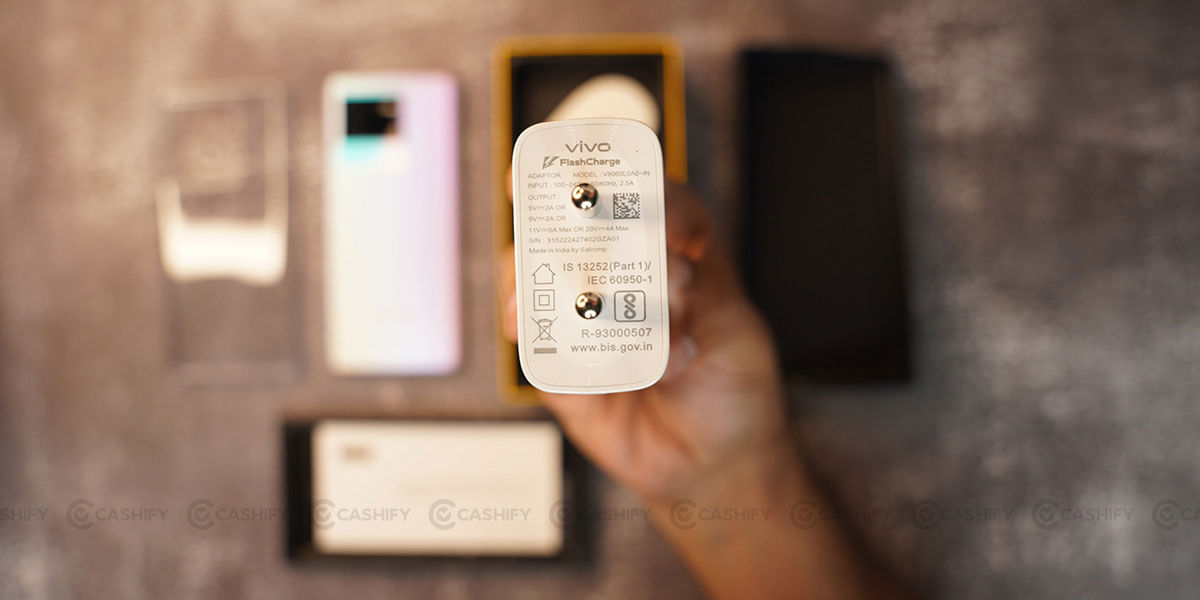 iQOO Neo 6 charging