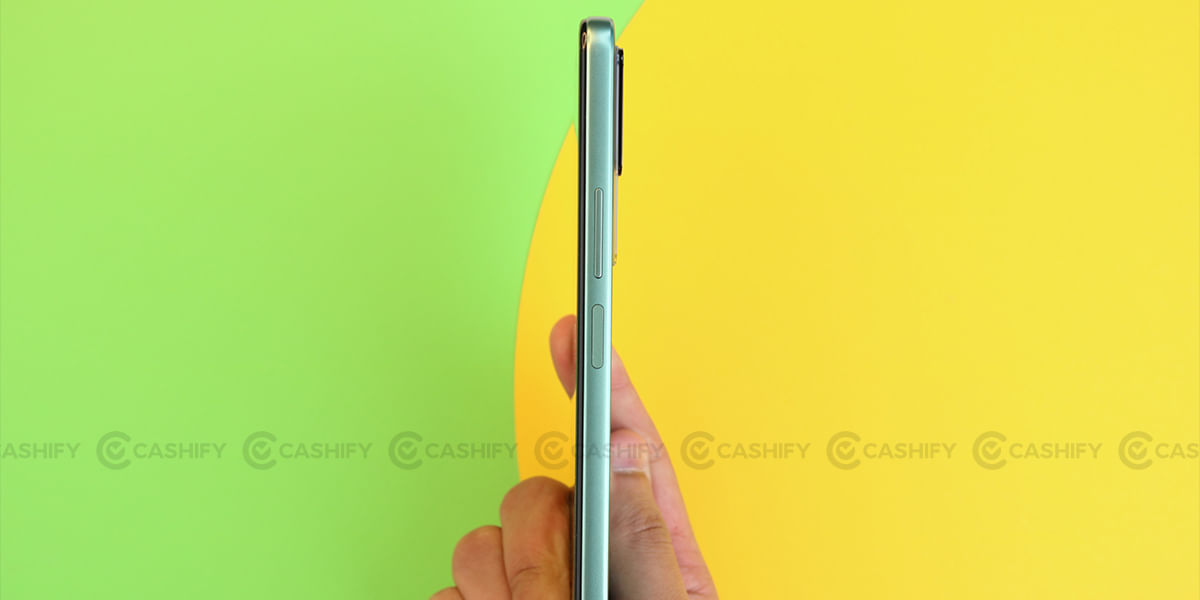 POCO F4 5G right side