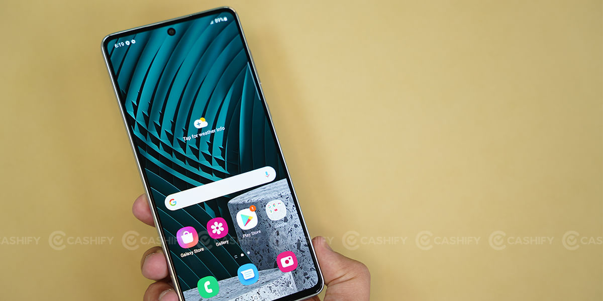 Samsung Galaxy A73 5G display