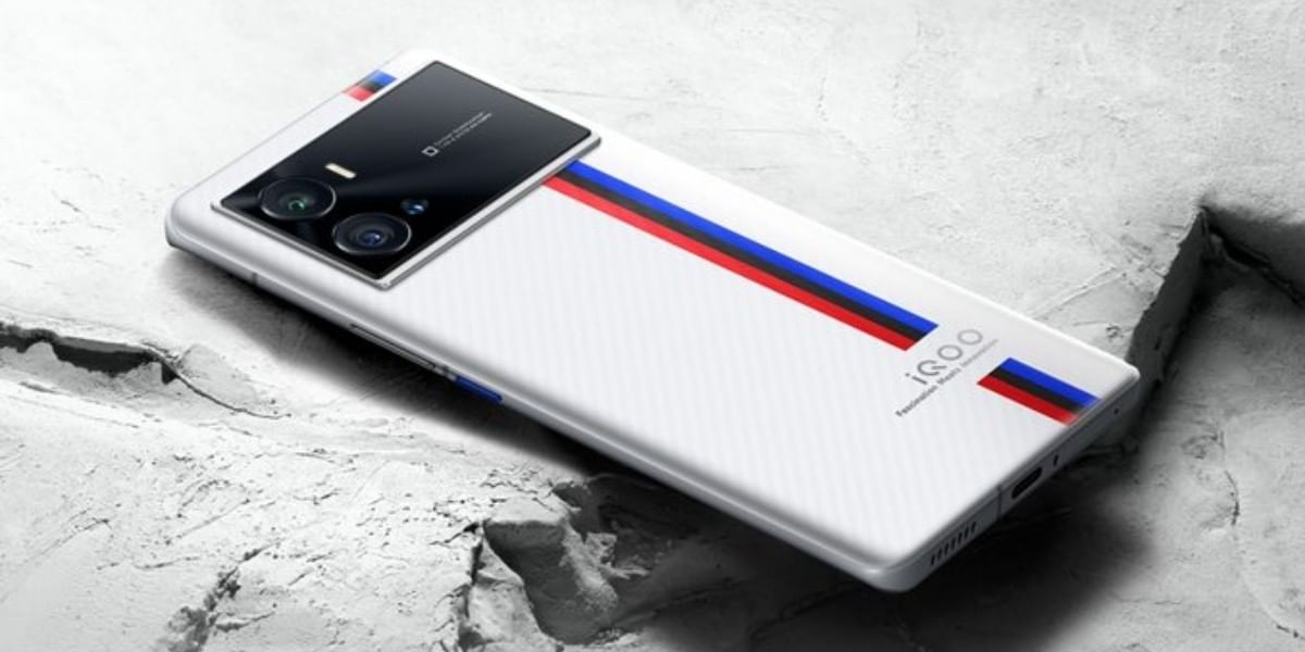 Here’s Your First Look At The iQOO 10 Legend BMW Edition