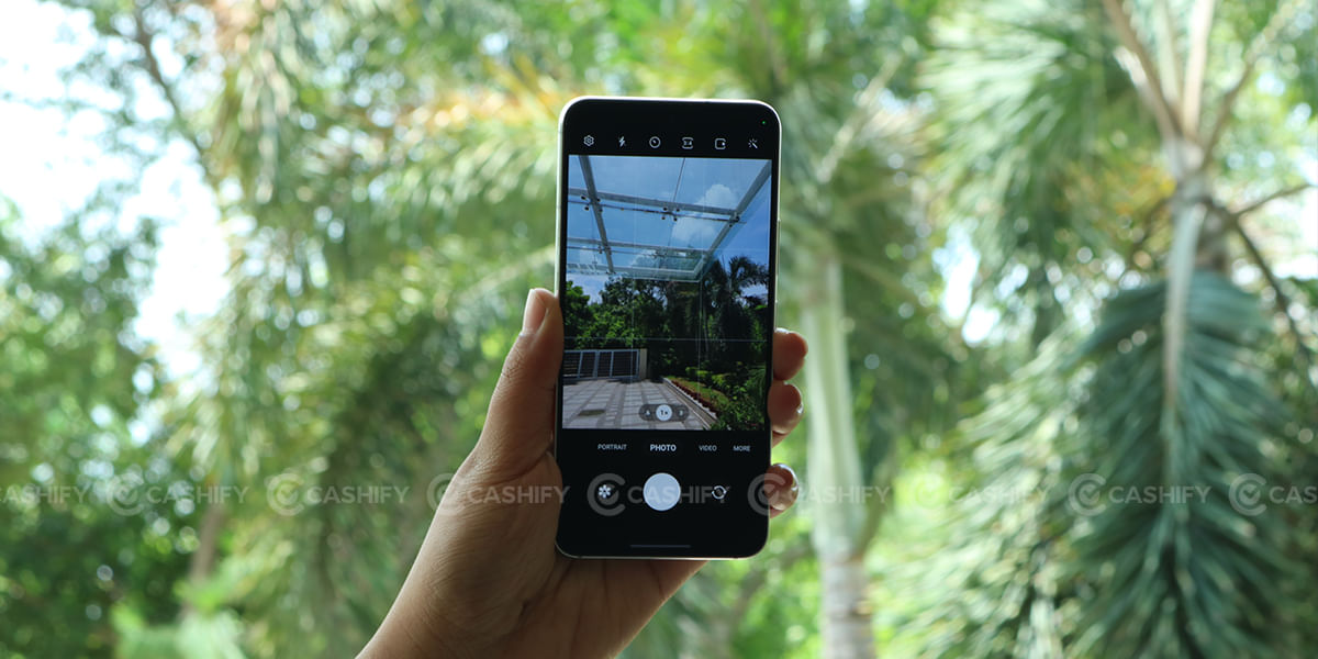 Samsung Galaxy S22 primary lens