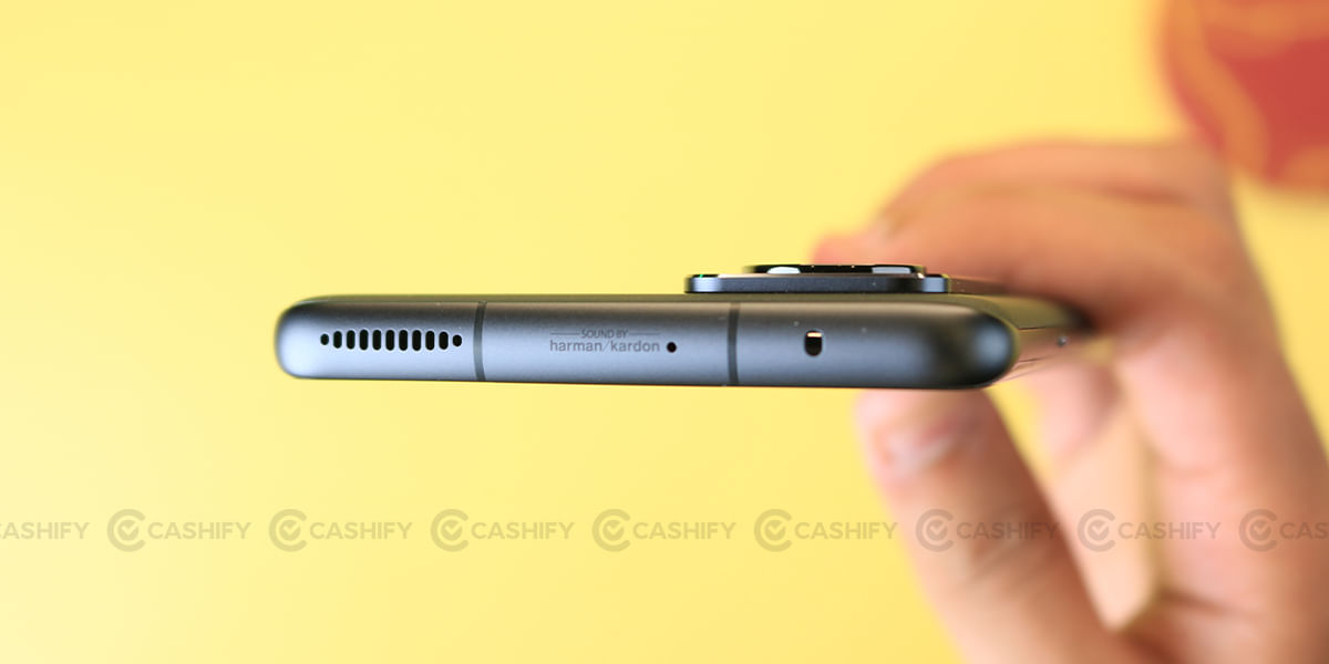 Xiaomi 12 Pro 5G top side