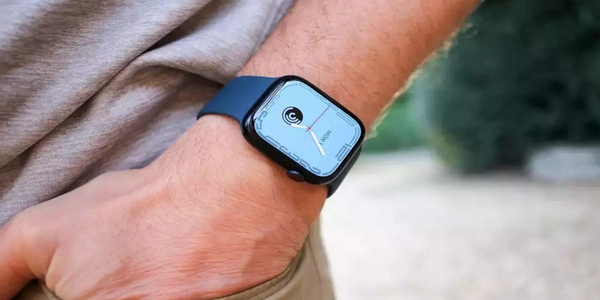 Apple To Launch The Biggest Apple Watch To Date: Reports
