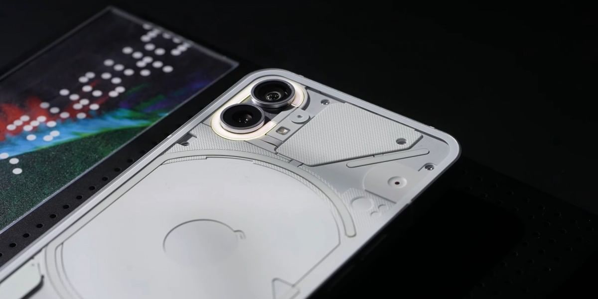 Nothing Phone (1) To Not Come With A Charger: Retail Box Suggests