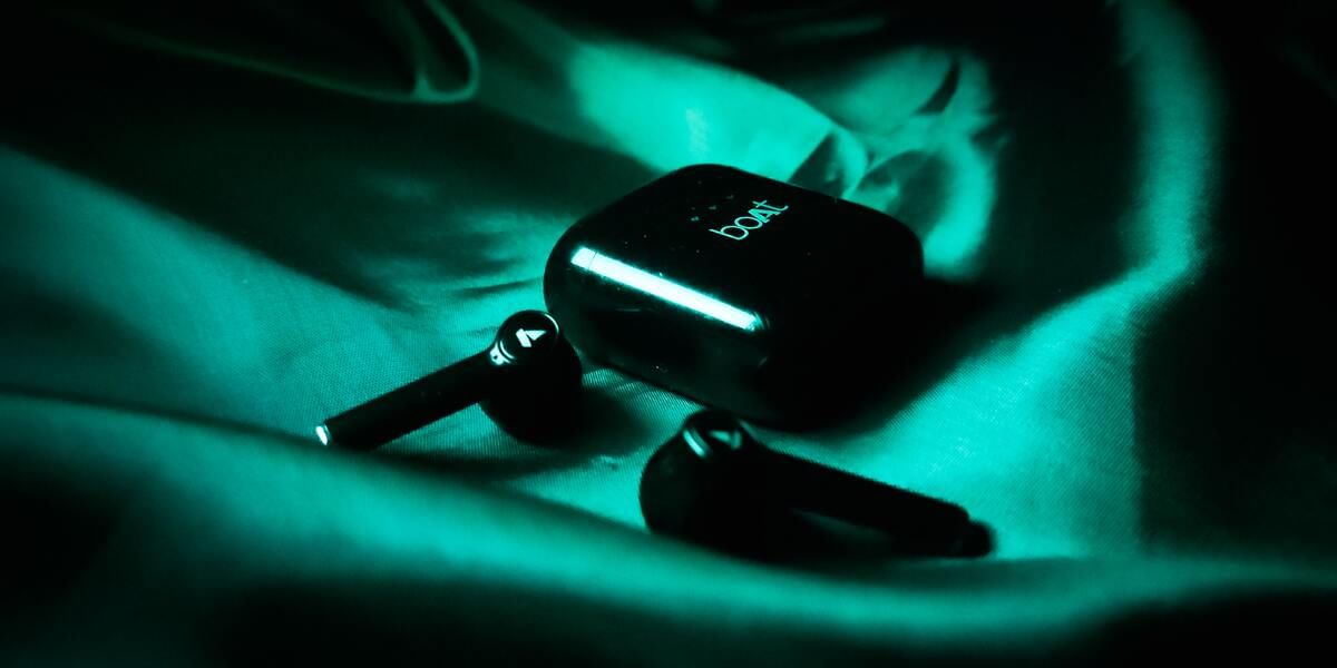 5 Best boAt Wireless Bluetooth Earphones In India October 2025