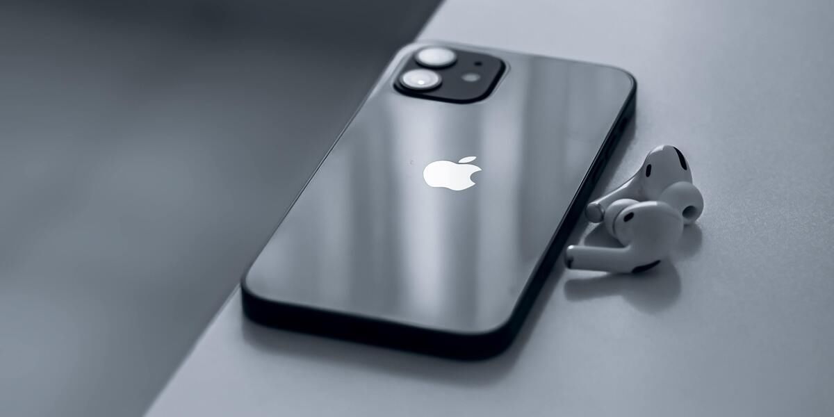 iPhone 12
