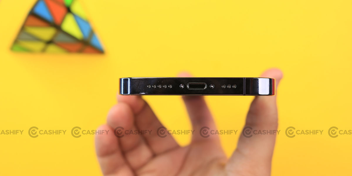 iPhone 14 Pro bottom side