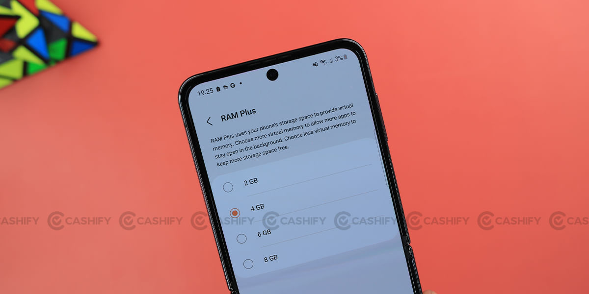 Samsung Galaxy Z Flip4 RAM plus
