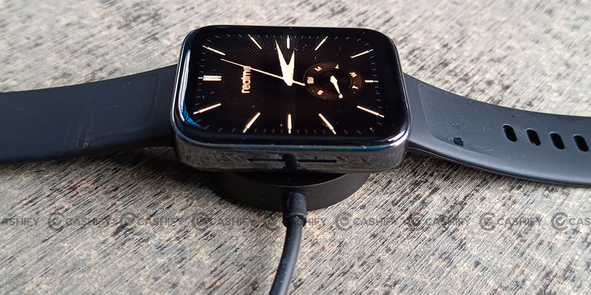 Realme Watch 3 Pro charging