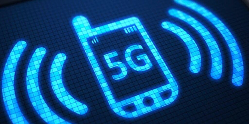 https://s3b.cashify.in/gpro/uploads/2022/09/29143839/Jio-Phone-5G-1024x512.jpg