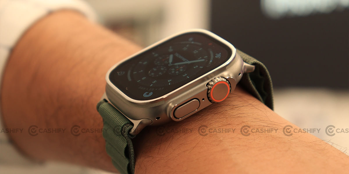 Watch Ultra right side