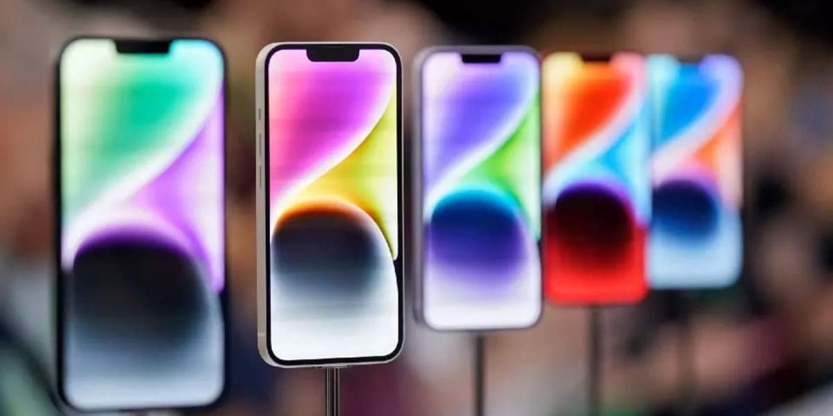 Apple Sets New All-Time Revenue Record