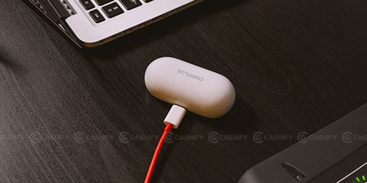 OnePlusBuds Z charging