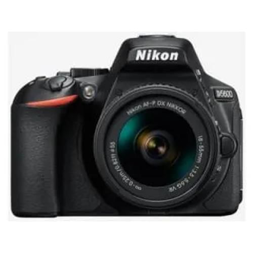 Nikon D5600 Af P Dx 18 55Mm F 35 F 56G Vr And Af P Dx 70 300Mm F 45 F 63G Ed Vr Dual Kit Lens Digital Slr Front Display
