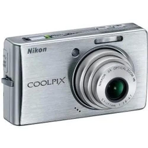 Nikon Coolpix S500 Point And Shoot Front Display