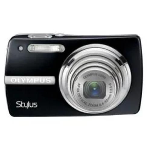 Olympus Stylus 820 Point And Shoot Front