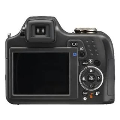 Olympus Sp 590Uz Bridge Front Display