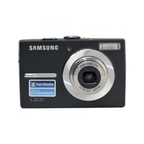 Samsung L200 Point And Shoot Front Display
