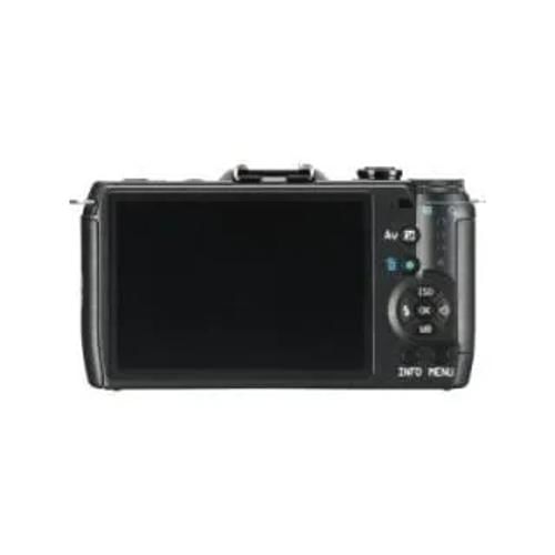 Pentax Q7 Body Mirrorless Front Display