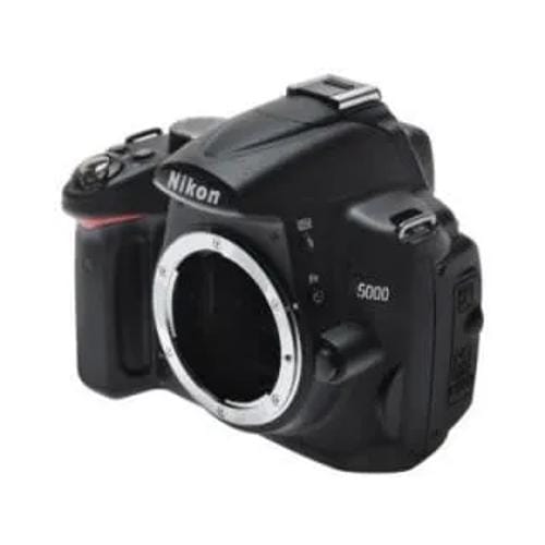 Nikon D5000 Body Digital Slr Front Display