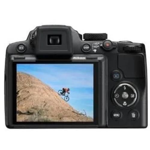 Nikon Coolpix P500 Bridge Front Display