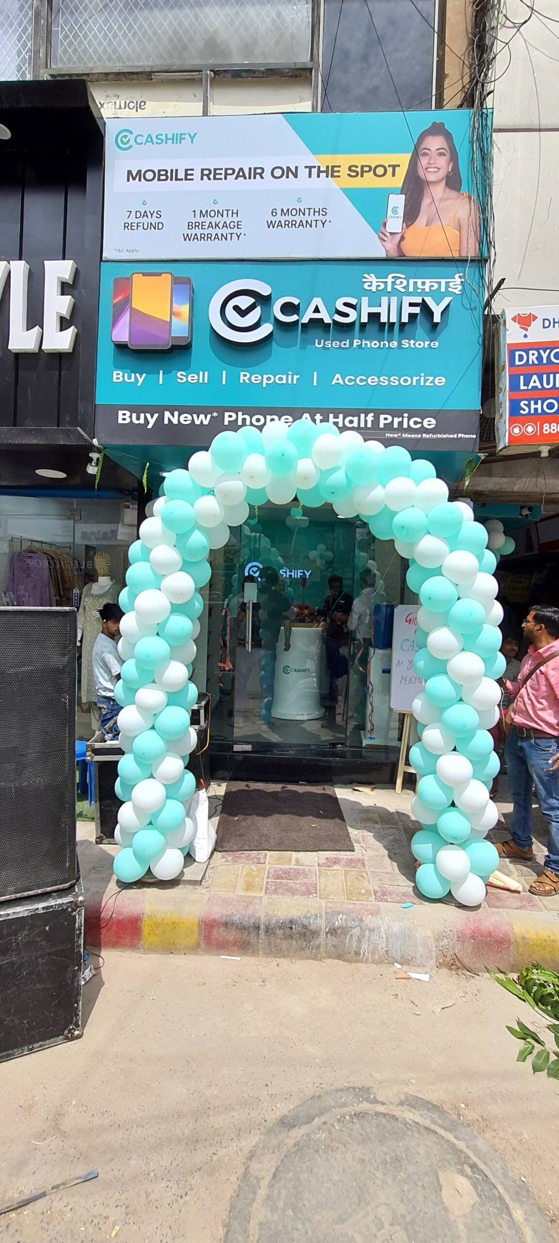 Cashify Buy, Sell and Repair Mobile Store Mayur Vihar Delhi