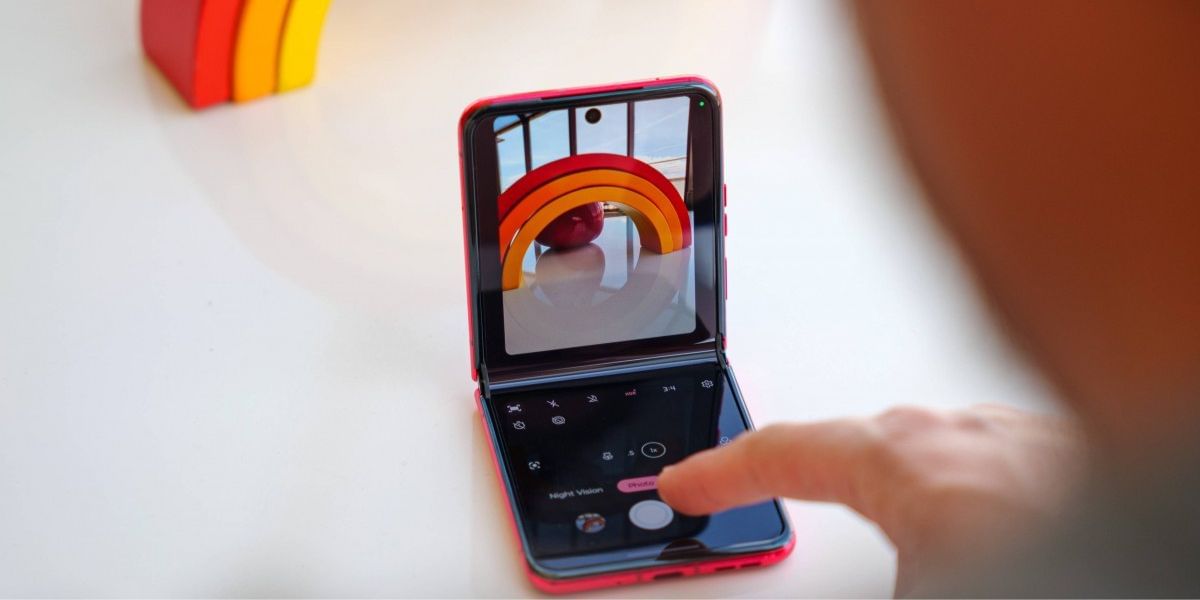 motorola razr 40 specifications